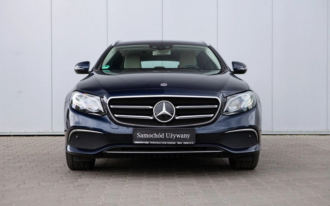Mercedes-Benz Klasa E cena 132900 przebieg: 143500, rok produkcji 2019 z Wałbrzych małe 562